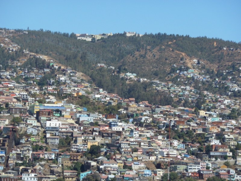 Ausblick vom Huegel "Cerro Baron" auf der anderen Seite der Bucht